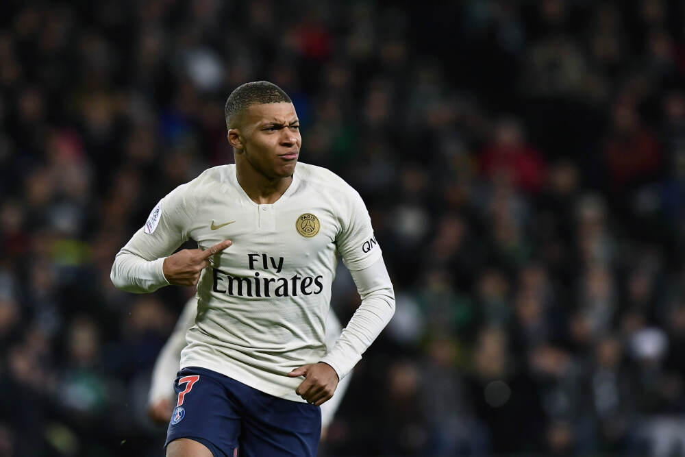 距离中国900公里，悄无声息建10000座碉堡，暗藏2000枚洲际导弹